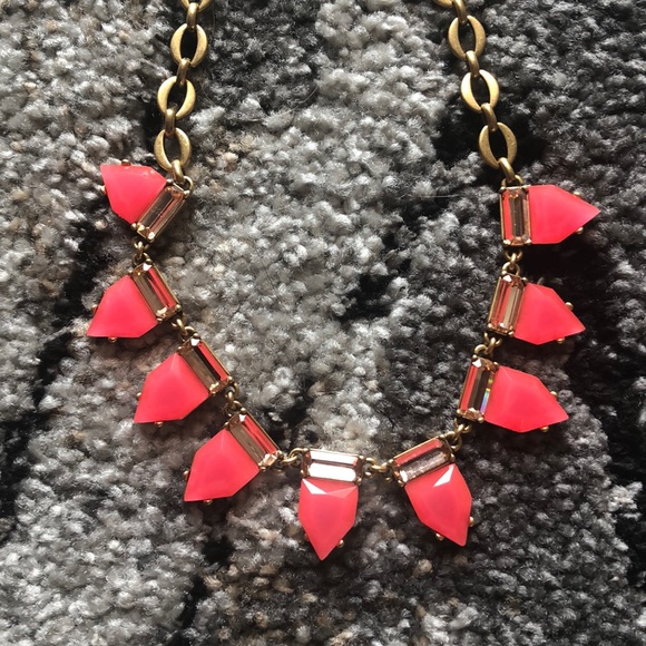 Stella & Dot eye candy necklace in Pink - Picture 1 of 2